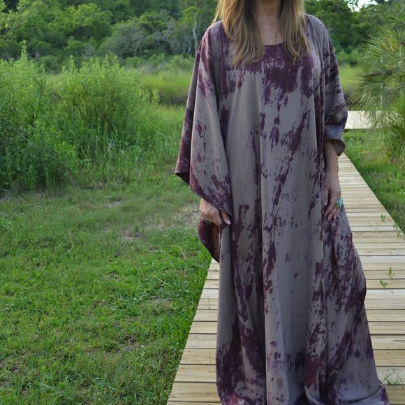 ******* SOLD **********  NEW Silk Caftan - Picture 1 of 16
